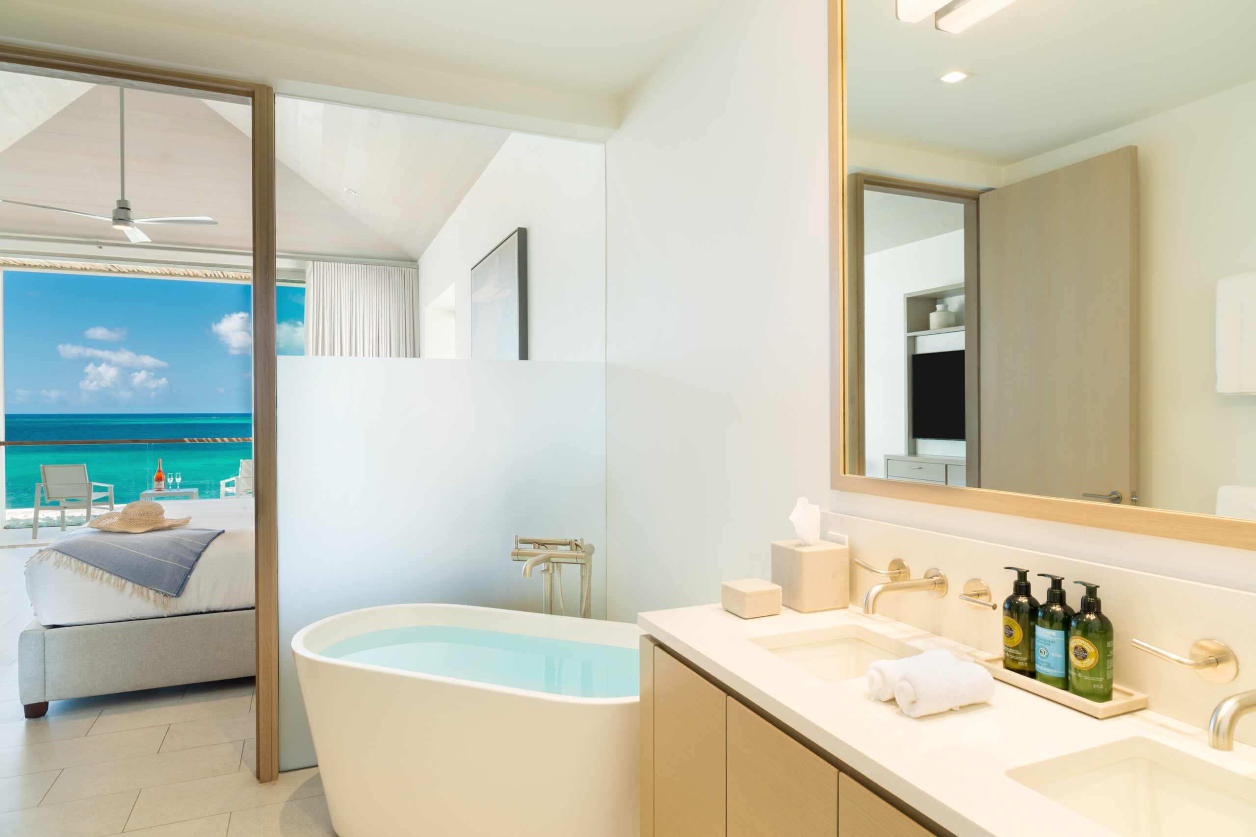 Oceanfront Pool Studio Bathroom View